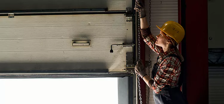 Addressing Common Garage Door Stoppage Issues in Bellevue, WA
